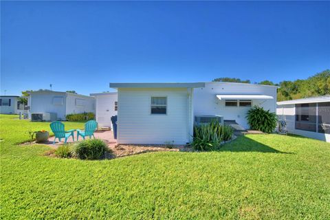 A home in AUBURNDALE