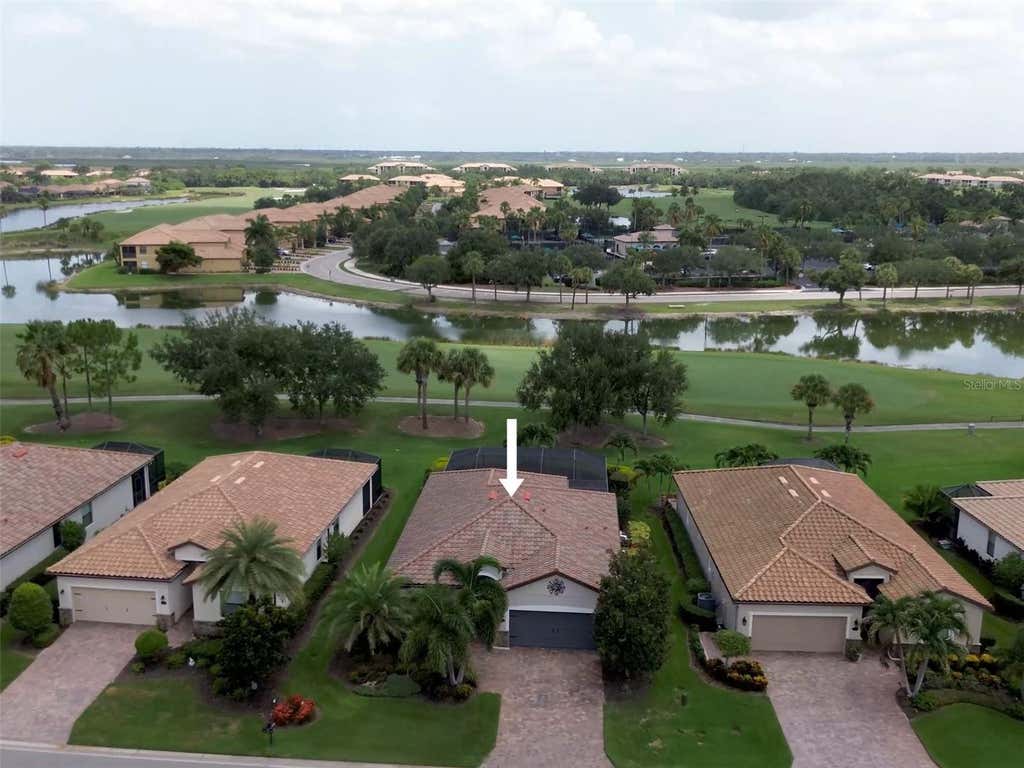 Photo of 7031 Quiet Creek Drive, Bradenton, FL 34212 (MLS # A4699482)
