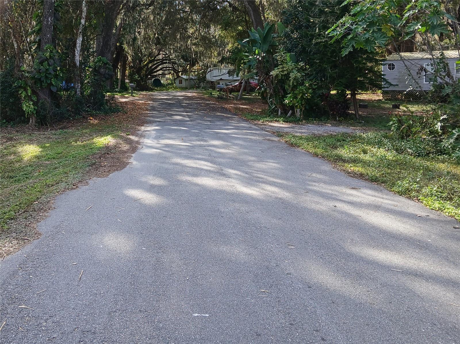 THUNDERBIRD MOBILE ESTATES - Land