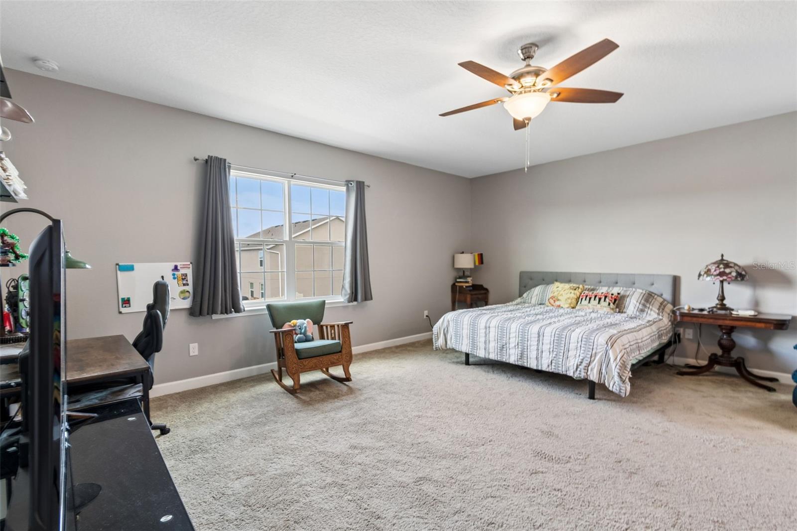 ARDMORE RESERVE PH V - Residential