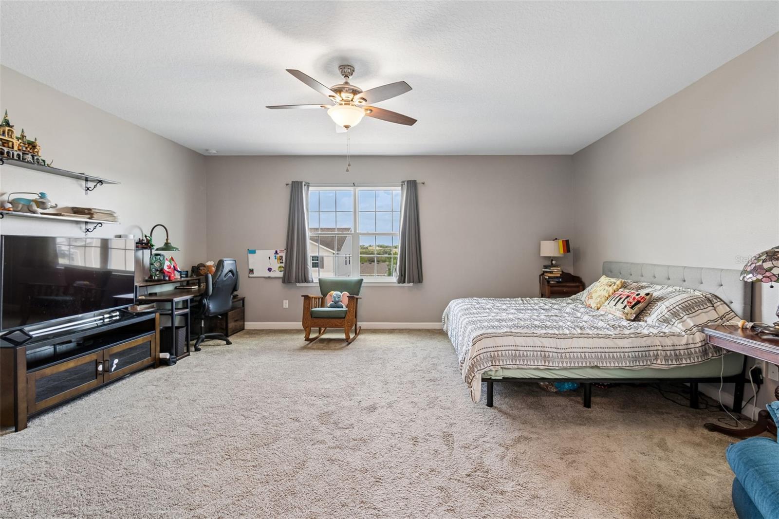 ARDMORE RESERVE PH V - Residential