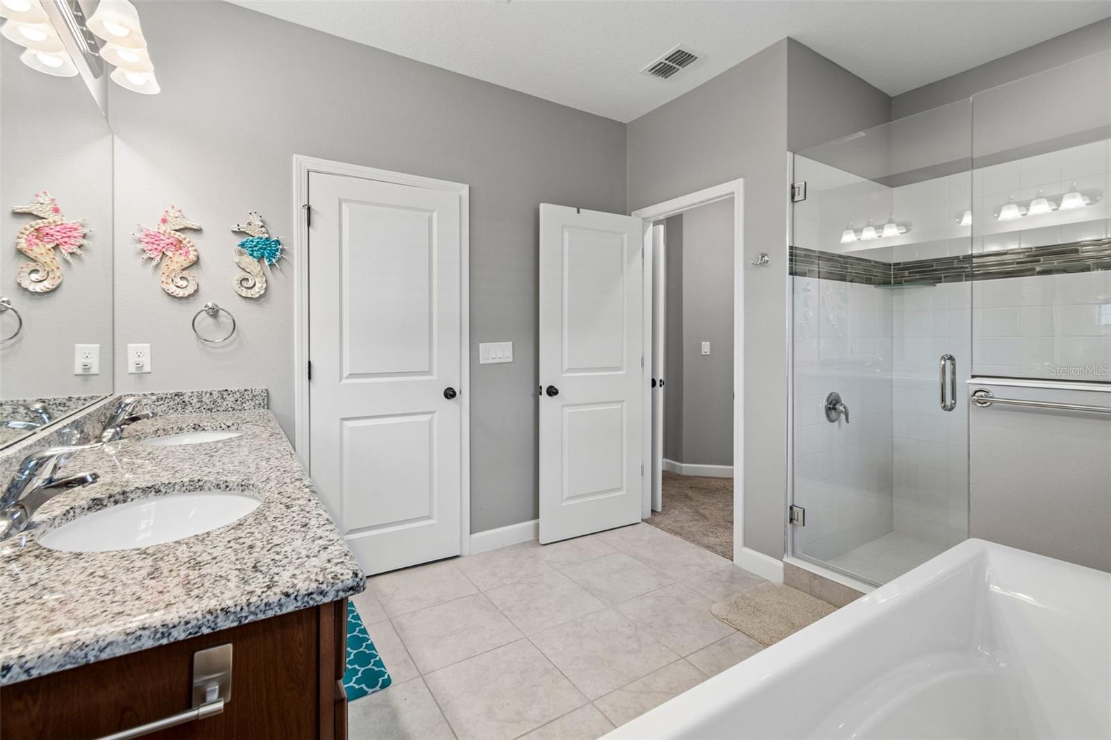 ARDMORE RESERVE PH V - Residential