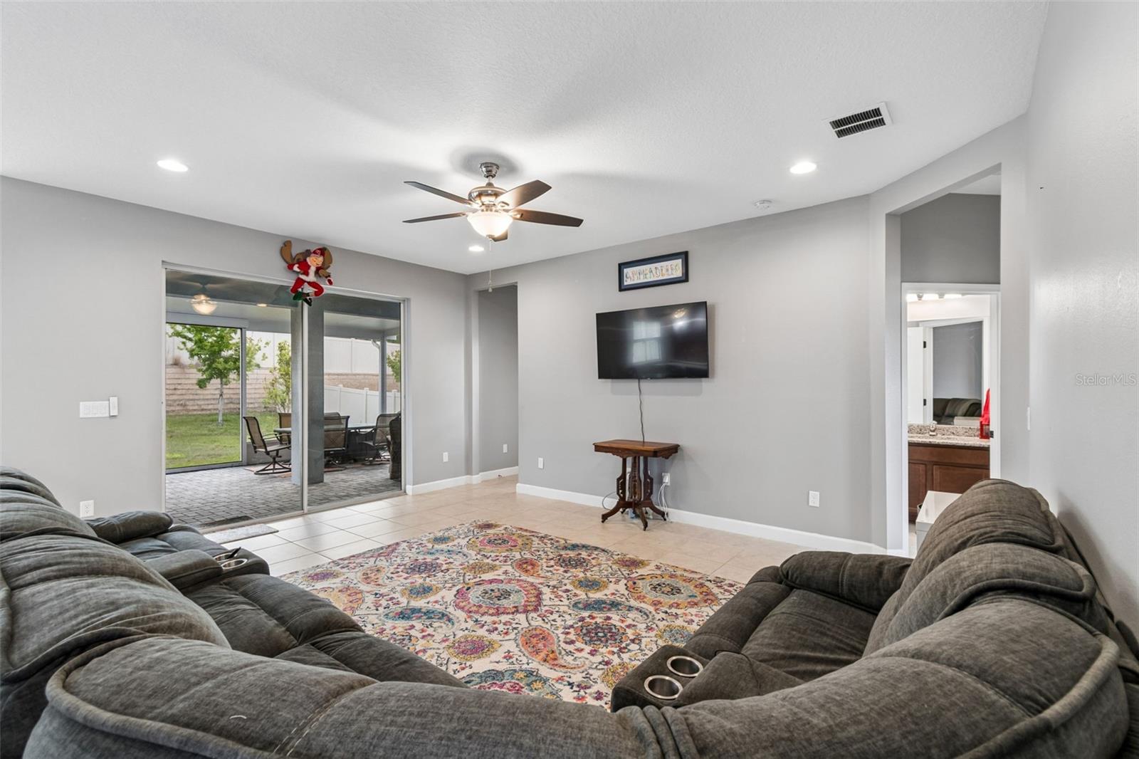 ARDMORE RESERVE PH V - Residential