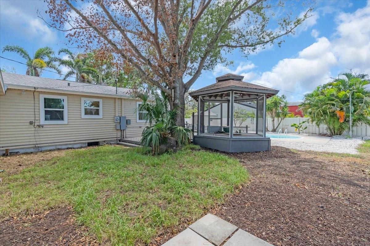 BURNS F J REALTY COS REV - Residential