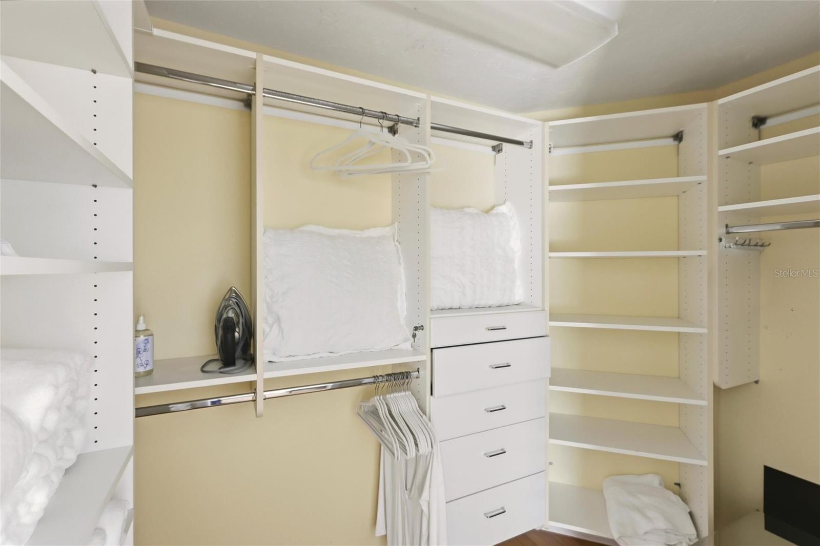 SIESTAS BAYSIDE WATERSIDE EAST - Residential