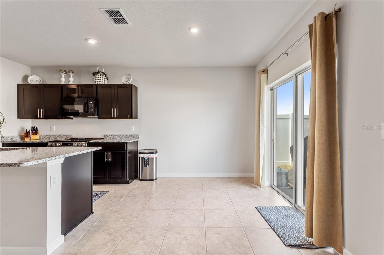 LAUREL GLEN - Residential