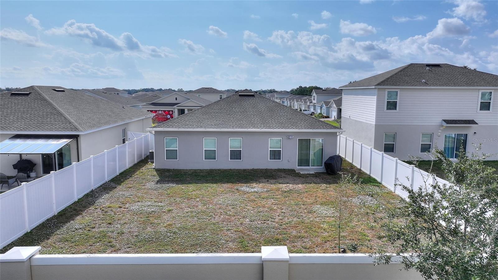 LAUREL GLEN - Residential