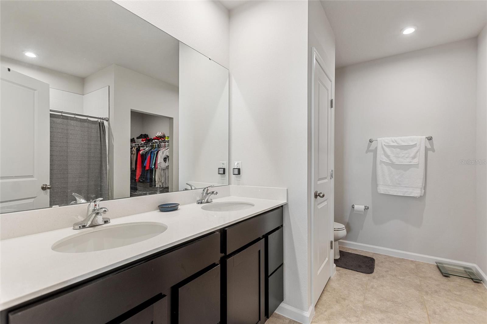 LAUREL GLEN - Residential