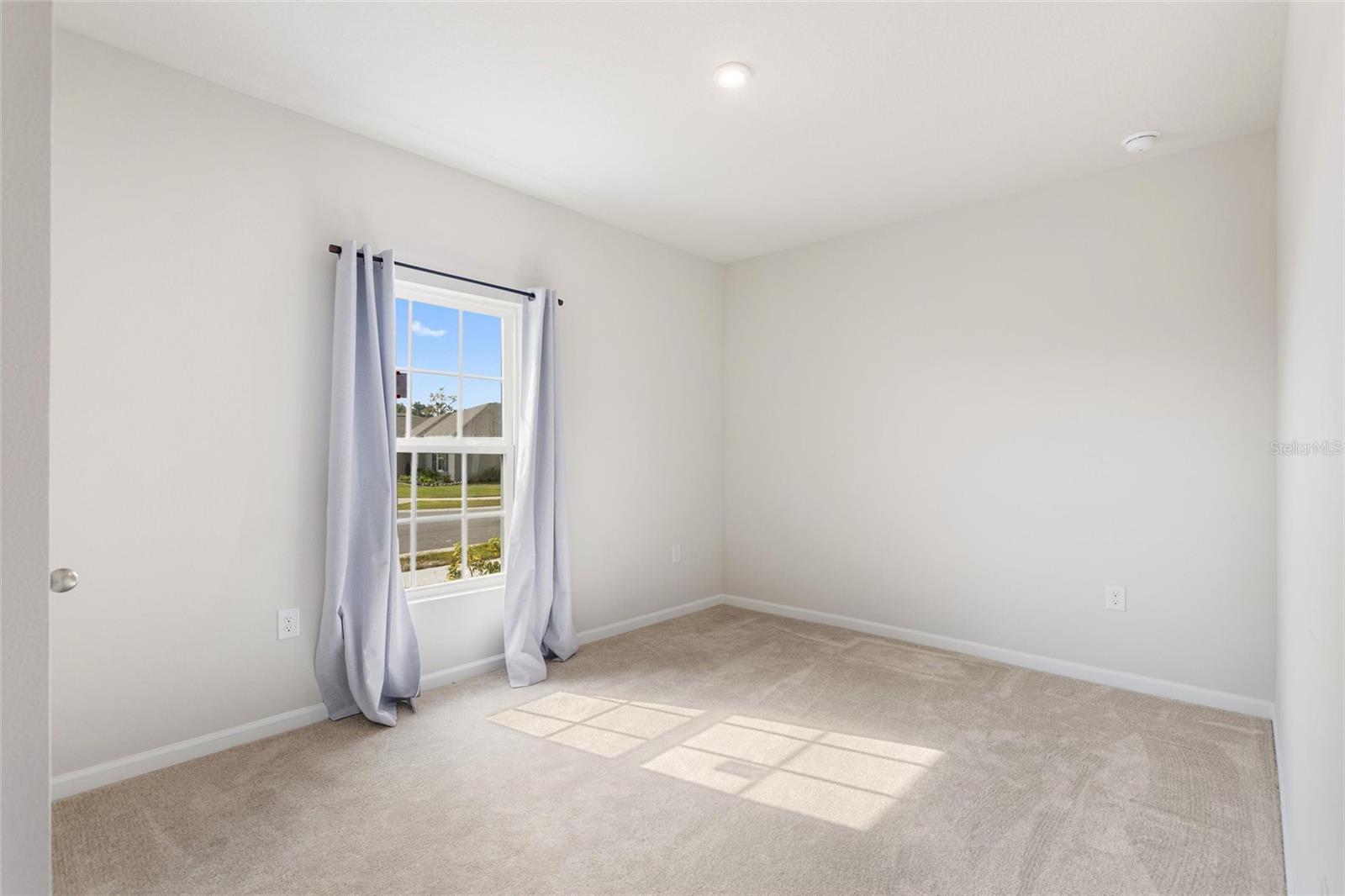 LAUREL GLEN - Residential