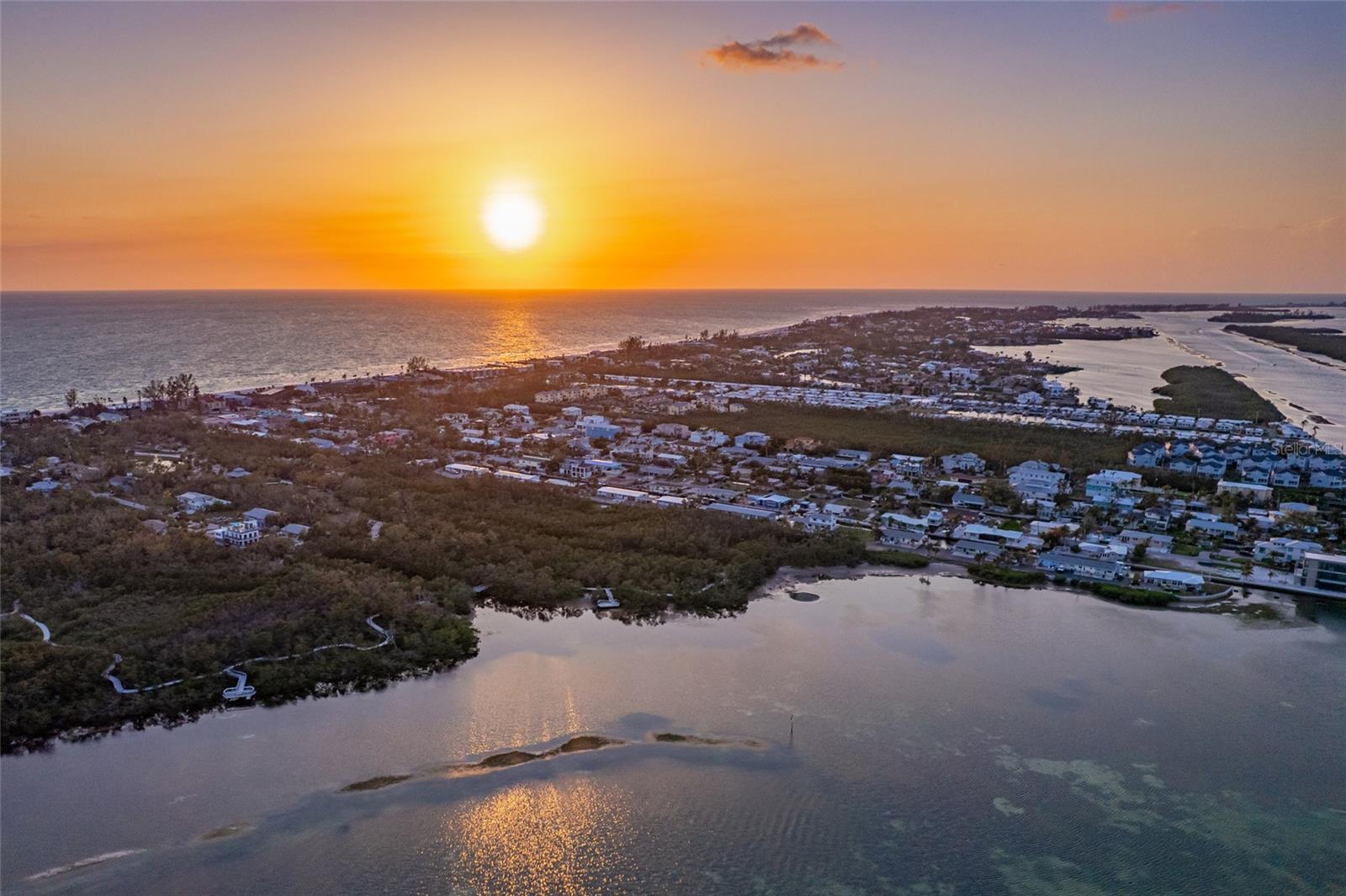 BAILEY-DOBSON - Land