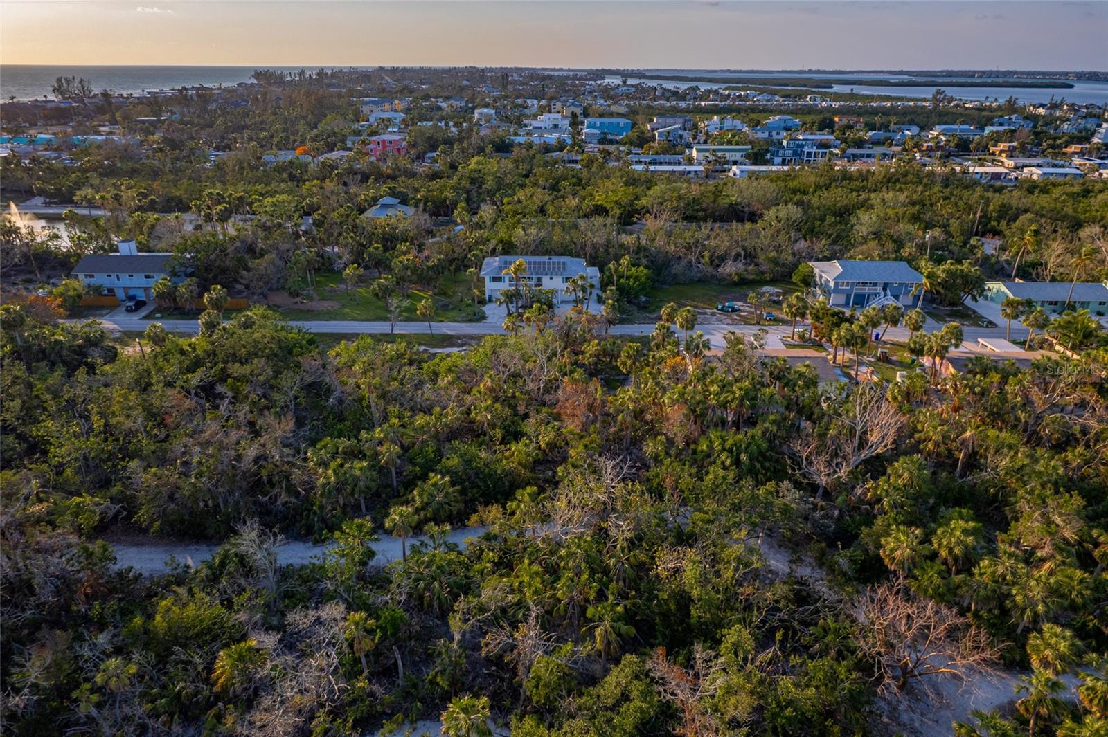 BAILEY-DOBSON - Land