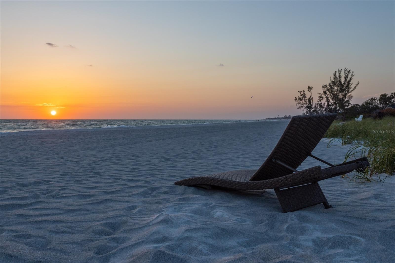 BAILEY-DOBSON - Land