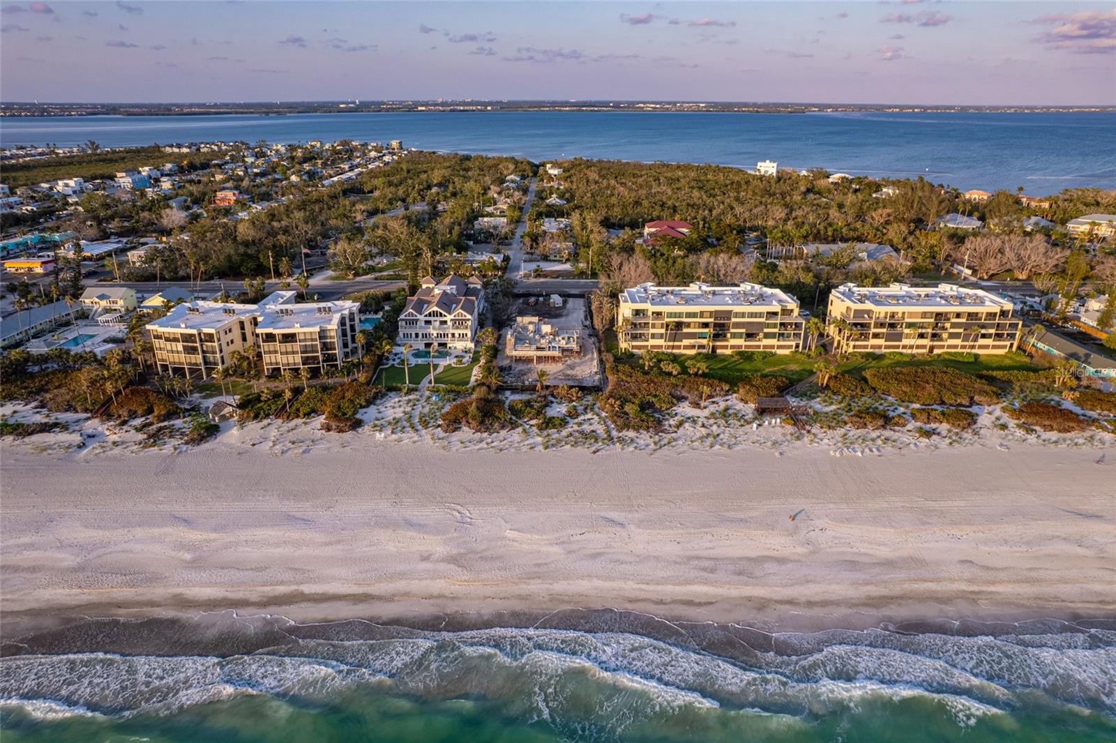 BAILEY-DOBSON - Land