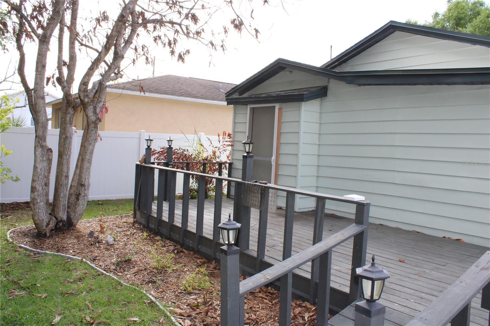 LINCOLN PARK - Residential