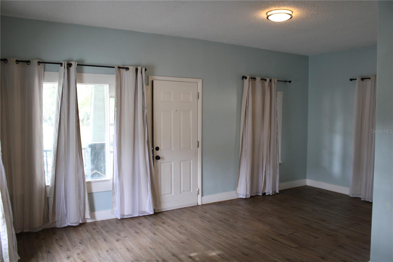 LINCOLN PARK - Residential