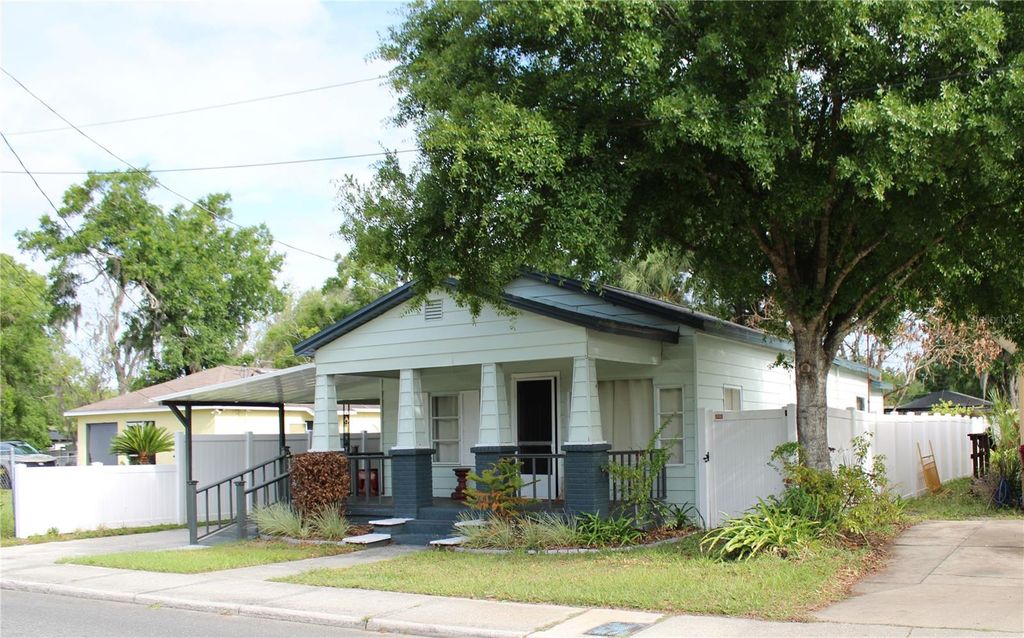 Photo of 1106 E Dr Martin Luther King Jr Boulevard, Plant City, FL 33563 (MLS # TB8494799)