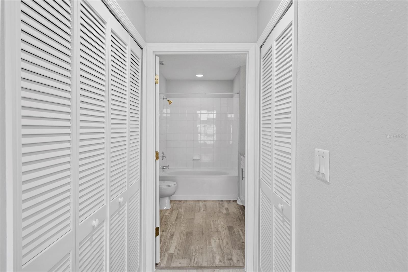 PARKCREST HARBOUR ISLAND CONDOMINIUM - Residential