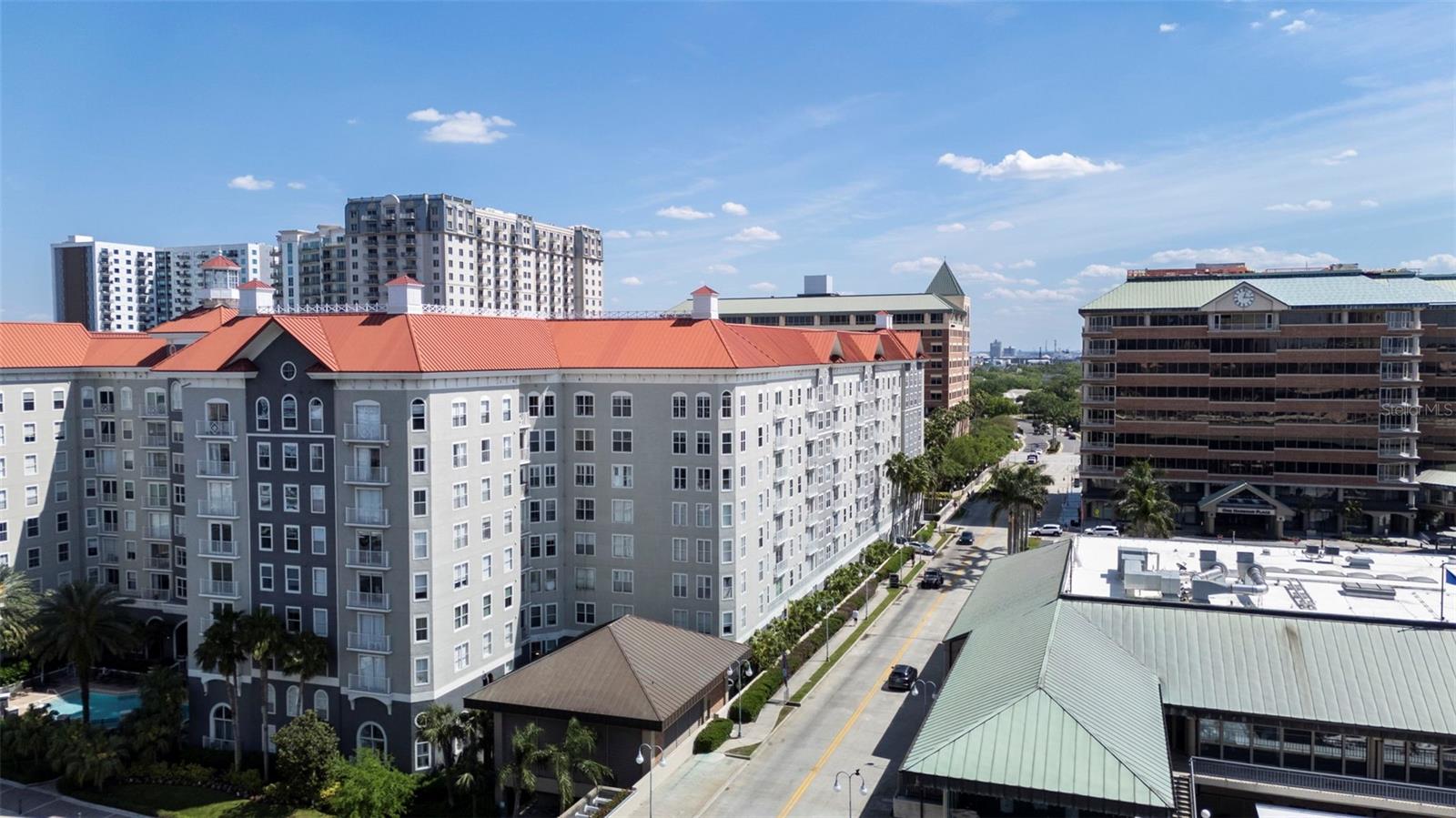 PARKCREST HARBOUR ISLAND CONDOMINIUM - Residential