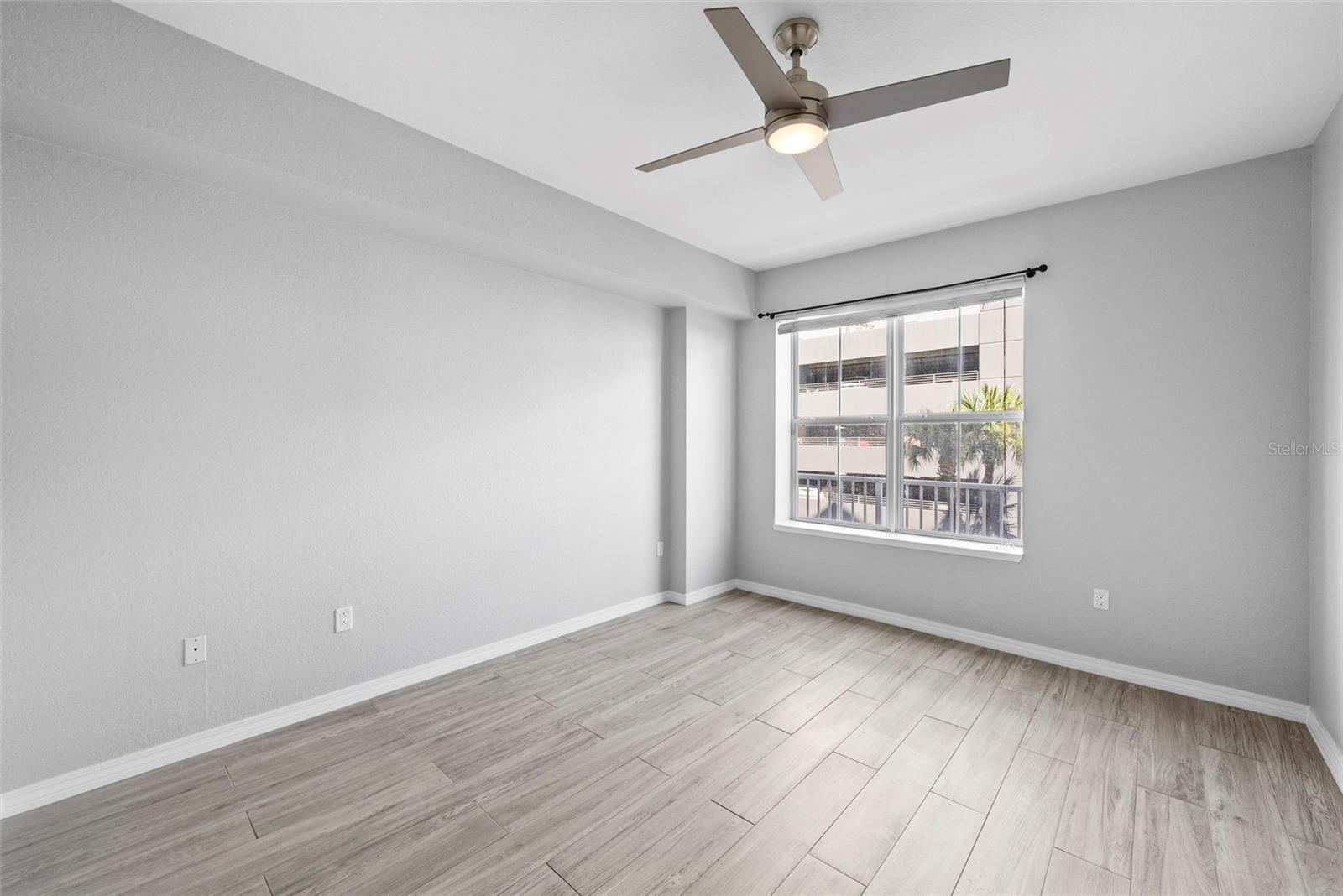 PARKCREST HARBOUR ISLAND CONDOMINIUM - Residential