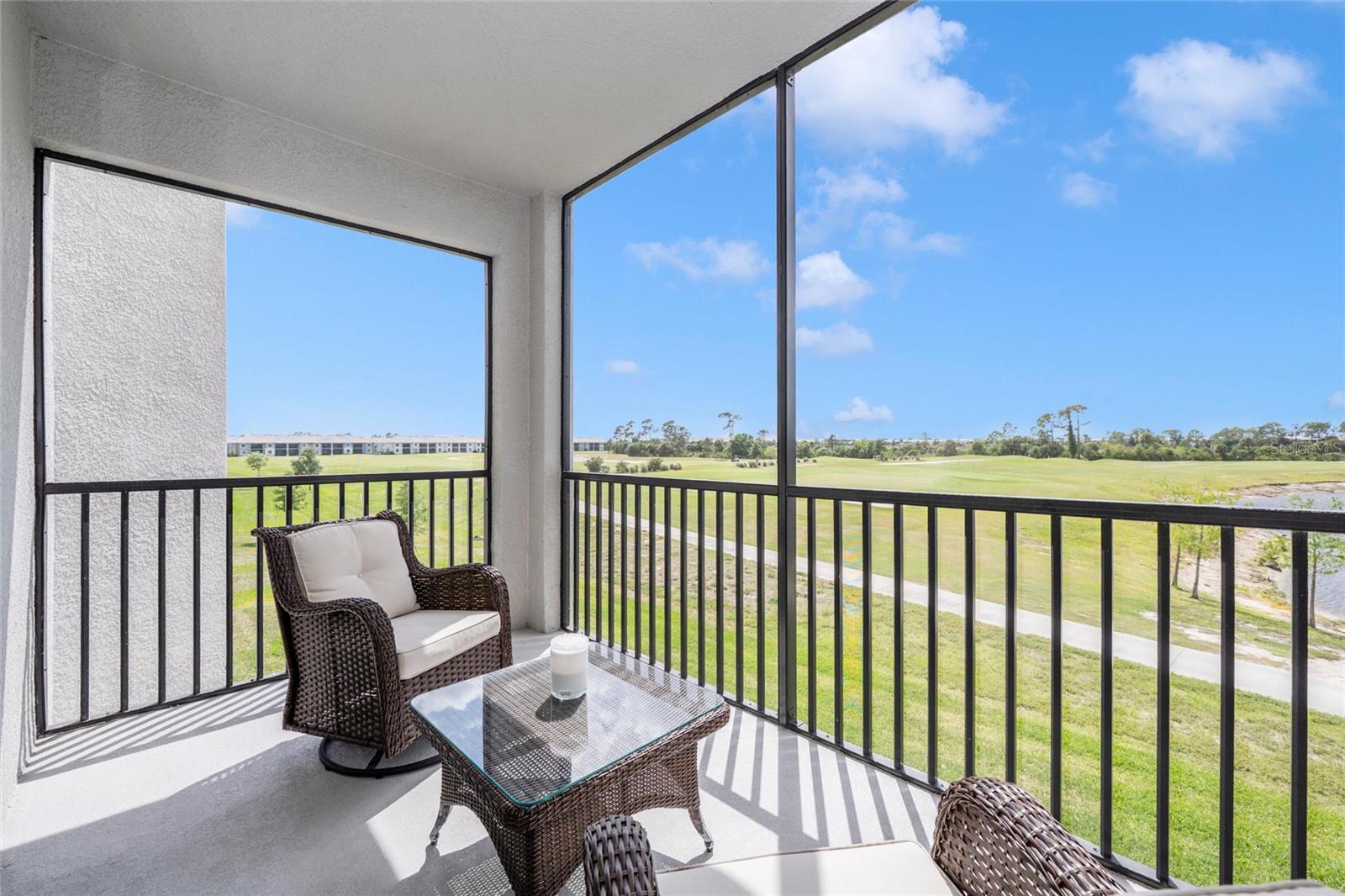 WELLEN PARK GOLF & COUNTRY CLUB - Residential