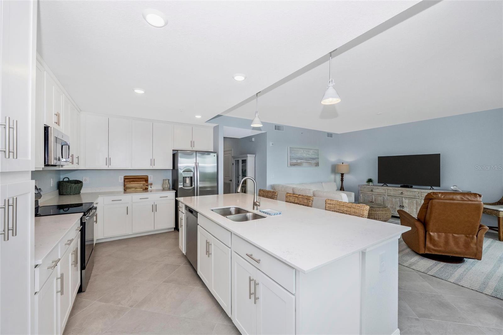 WELLEN PARK GOLF & COUNTRY CLUB - Residential