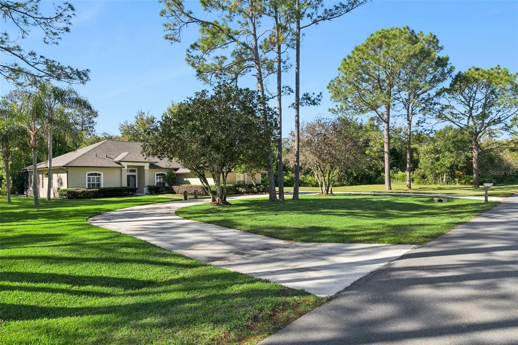 Photo of 1849 Saboff Way, Oviedo, FL 32766 (MLS # O6452174)