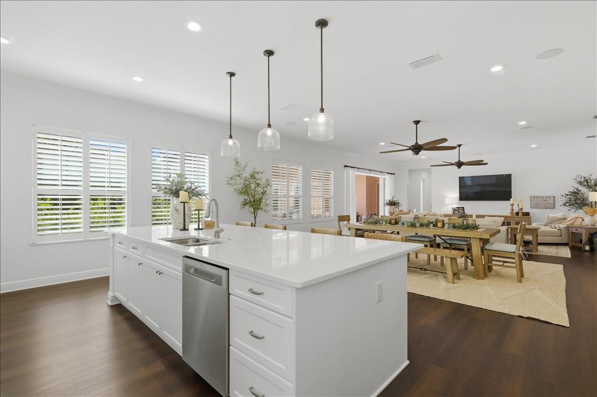 MIRABAY PH 3C-2 - Residential