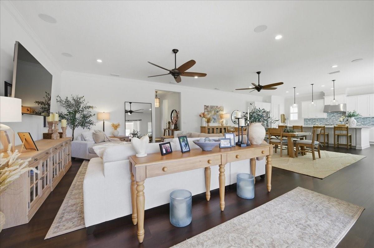 MIRABAY PH 3C-2 - Residential