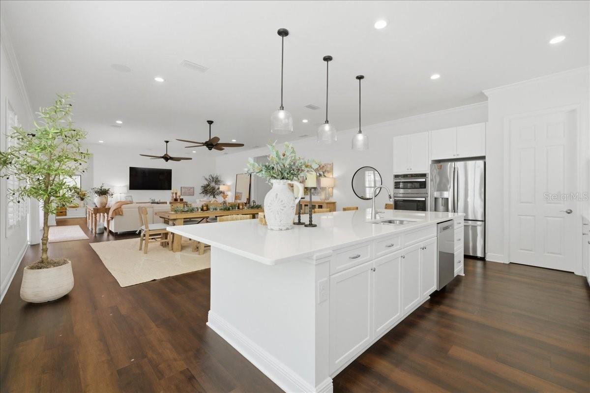 MIRABAY PH 3C-2 - Residential
