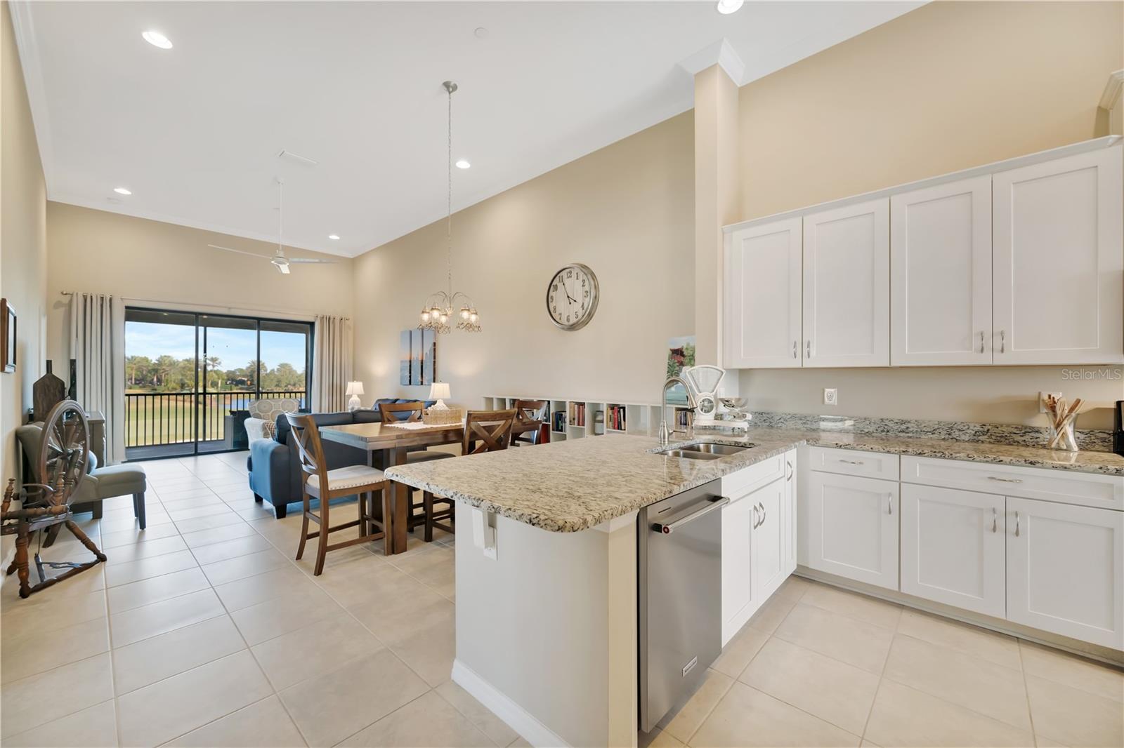 BACCIANO II AT ESPLANADE LWR PH 21 - Residential