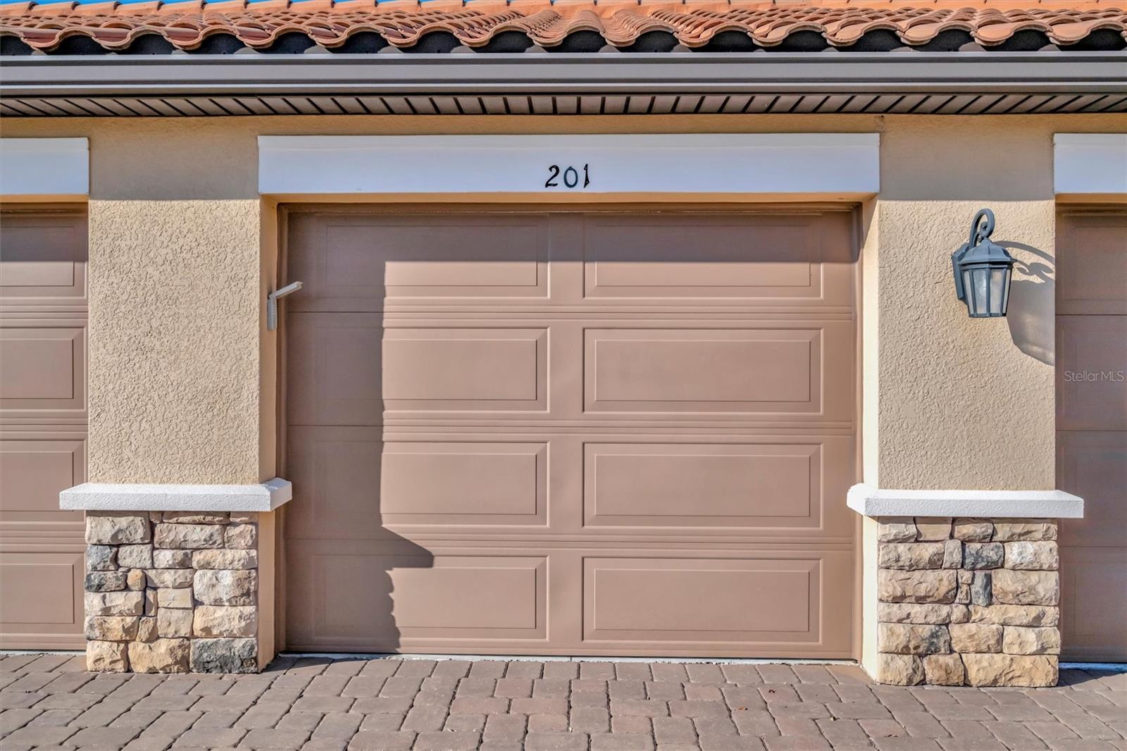 BACCIANO II AT ESPLANADE LWR PH 21 - Residential