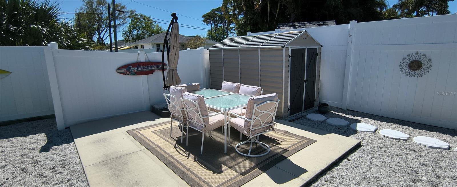 SOUTH VENICE - Residential Lease