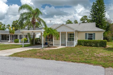 A home in LAKE WALES