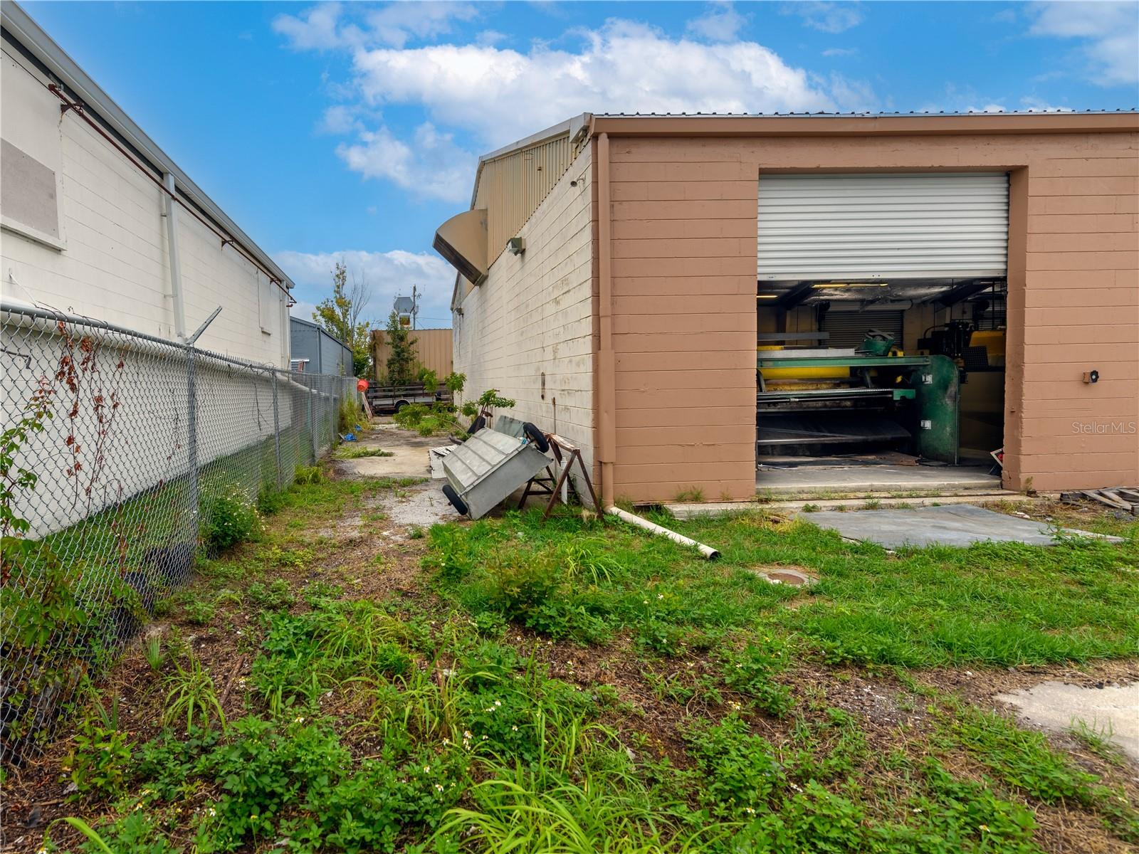 DREW PARK RE OF - Commercial Sale