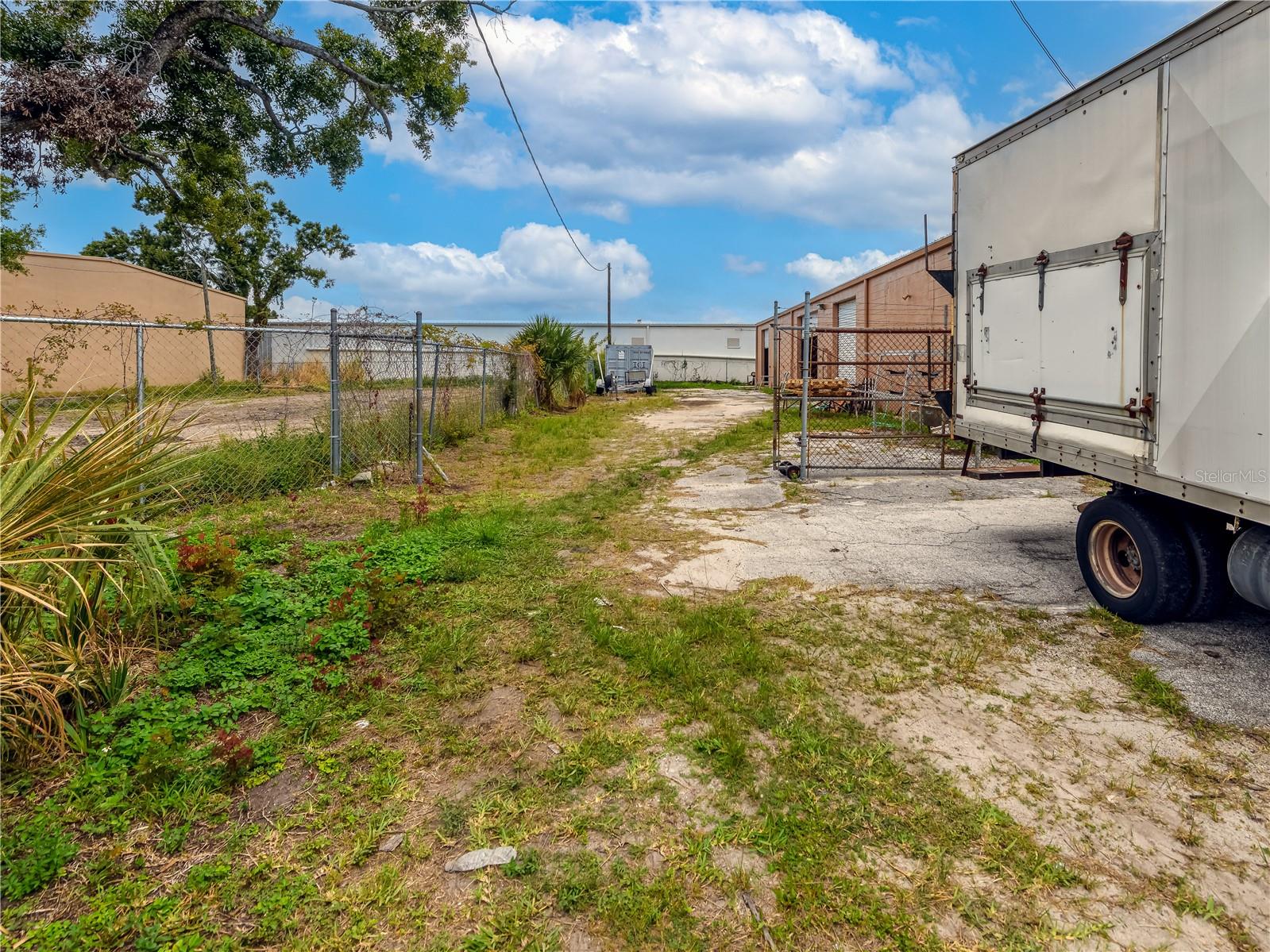 DREW PARK RE OF - Commercial Sale