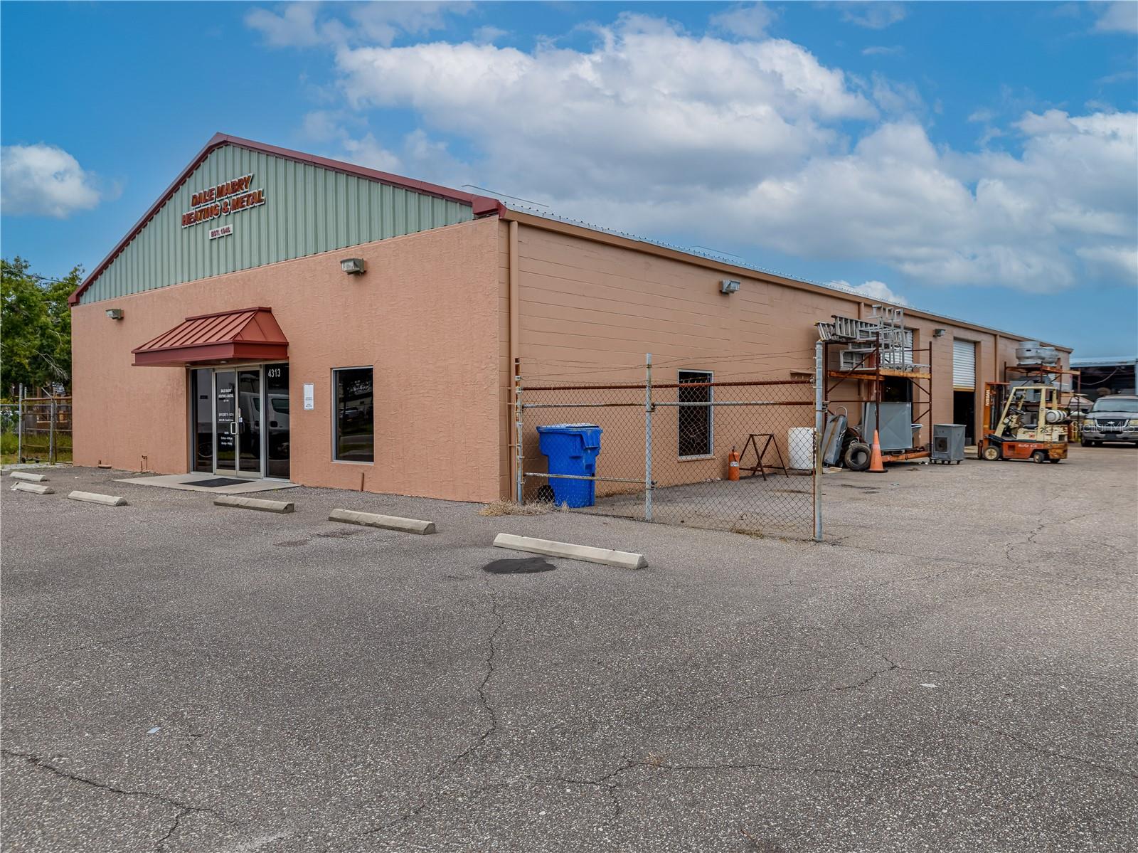 DREW PARK RE OF - Commercial Sale