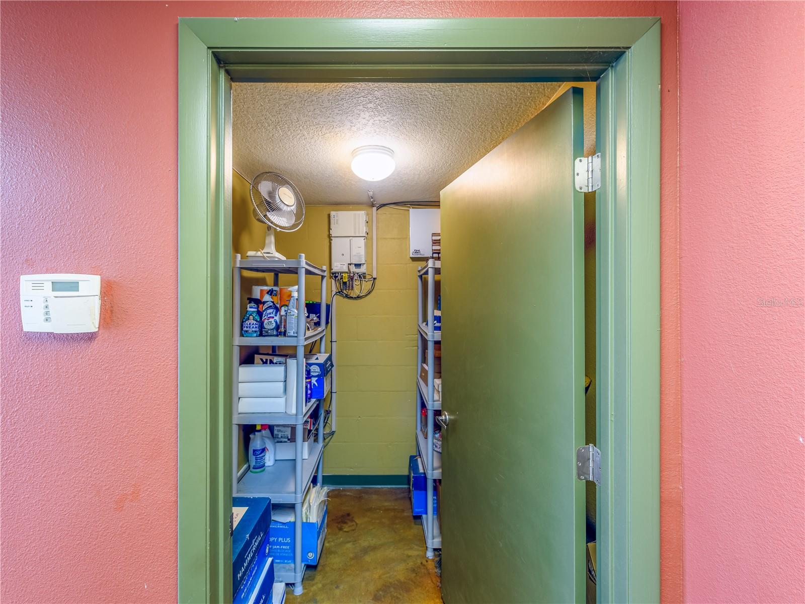 DREW PARK RE OF - Commercial Sale