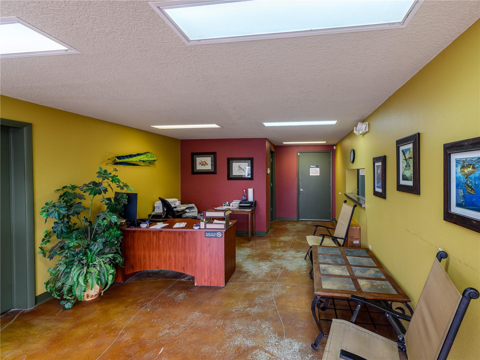 DREW PARK RE OF - Commercial Sale