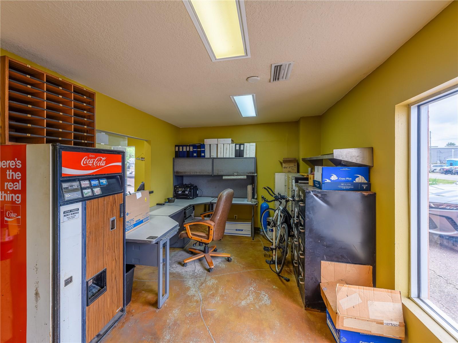 DREW PARK RE OF - Commercial Sale