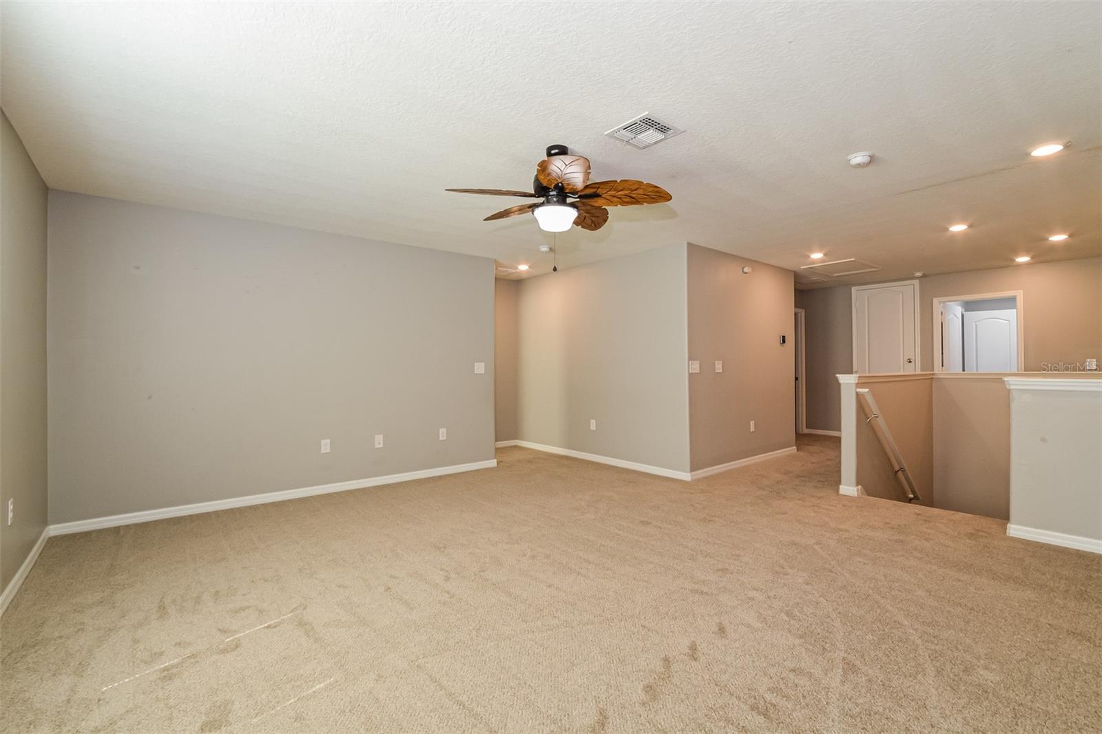 STEWART LAKE PRESERVE - Residential