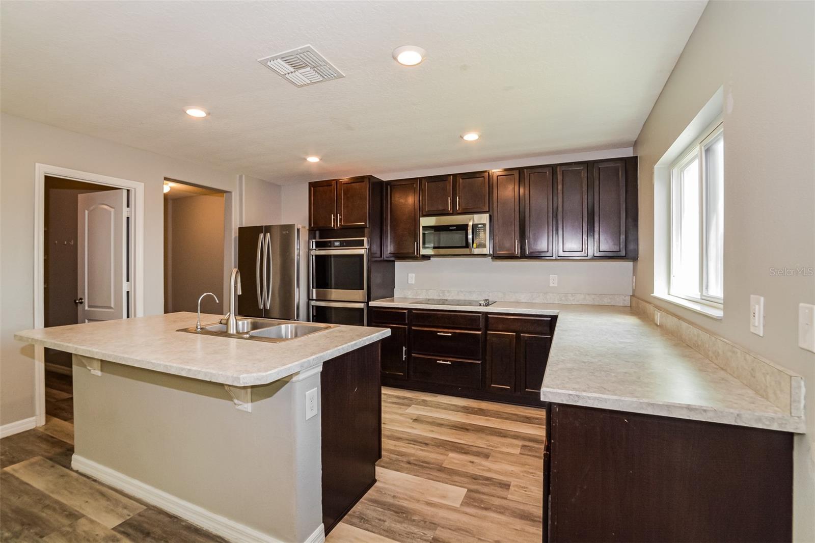 STEWART LAKE PRESERVE - Residential