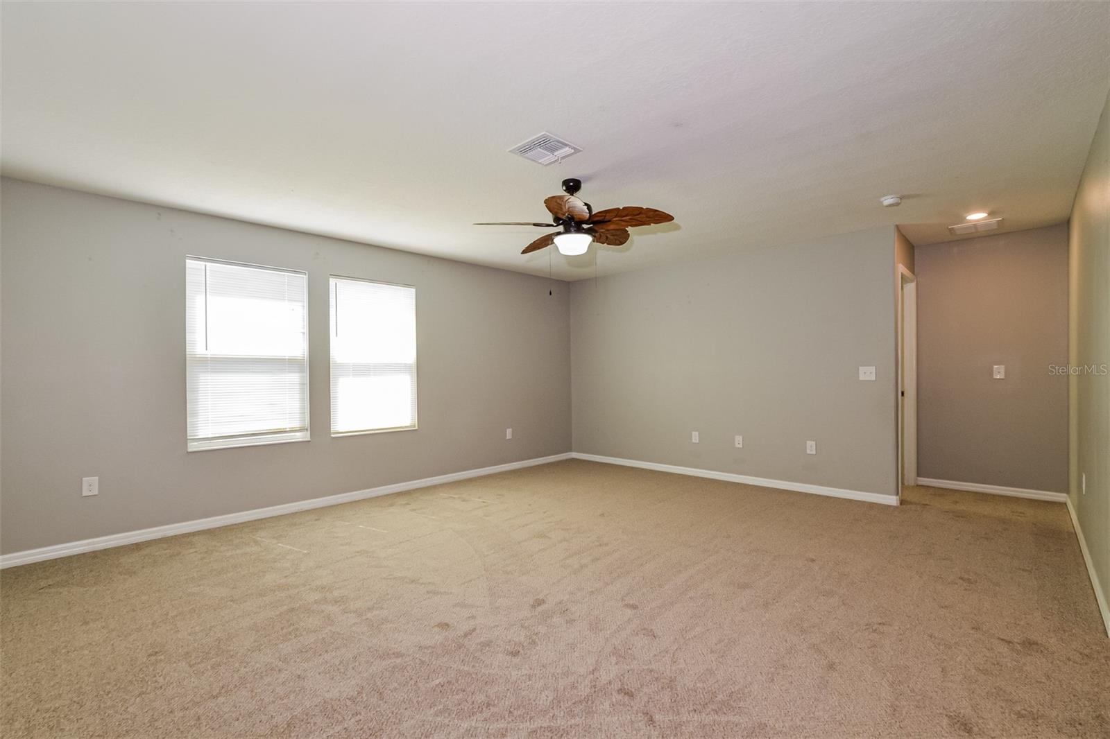 STEWART LAKE PRESERVE - Residential