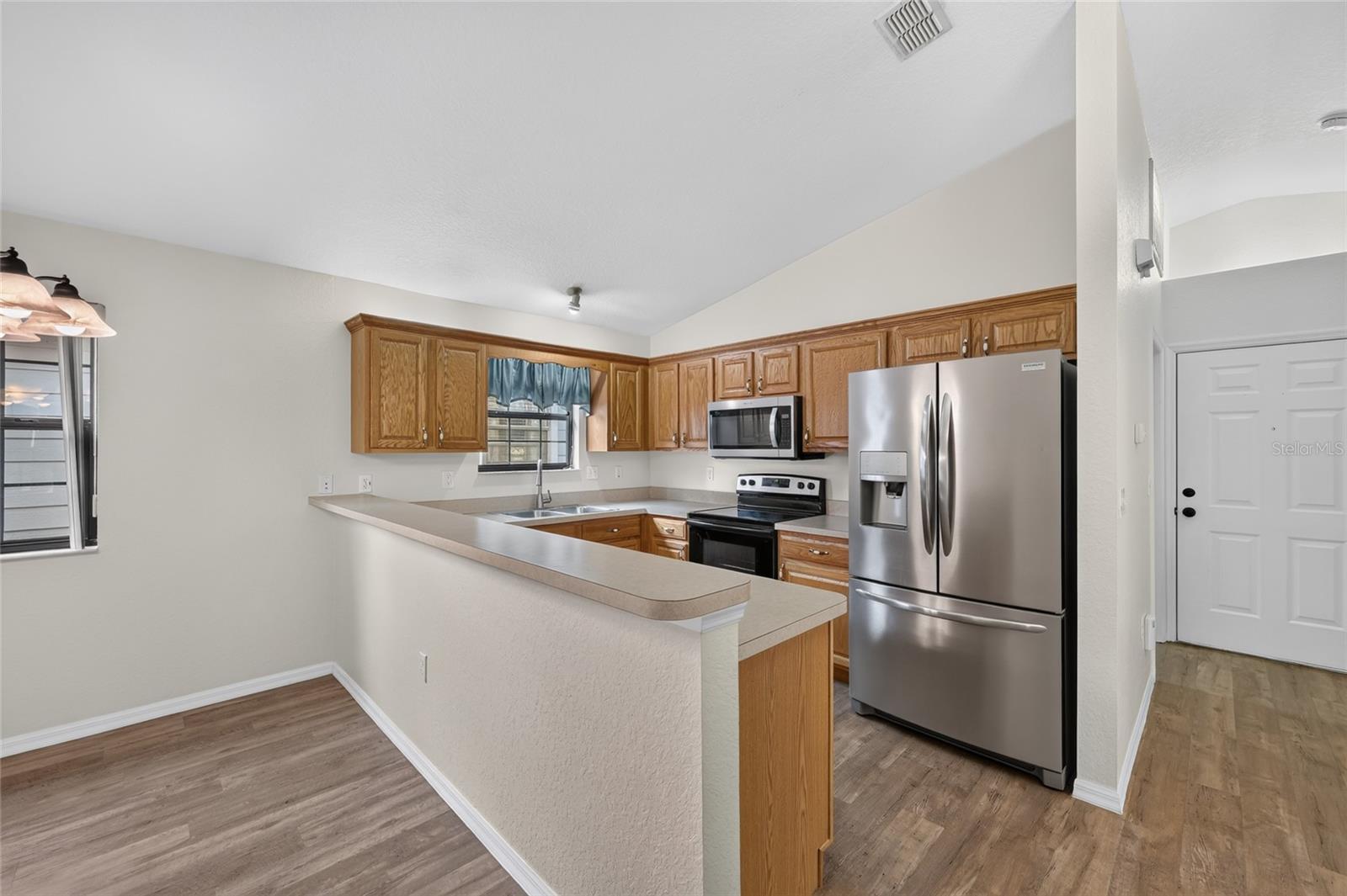 3928 NE 22ND STREET