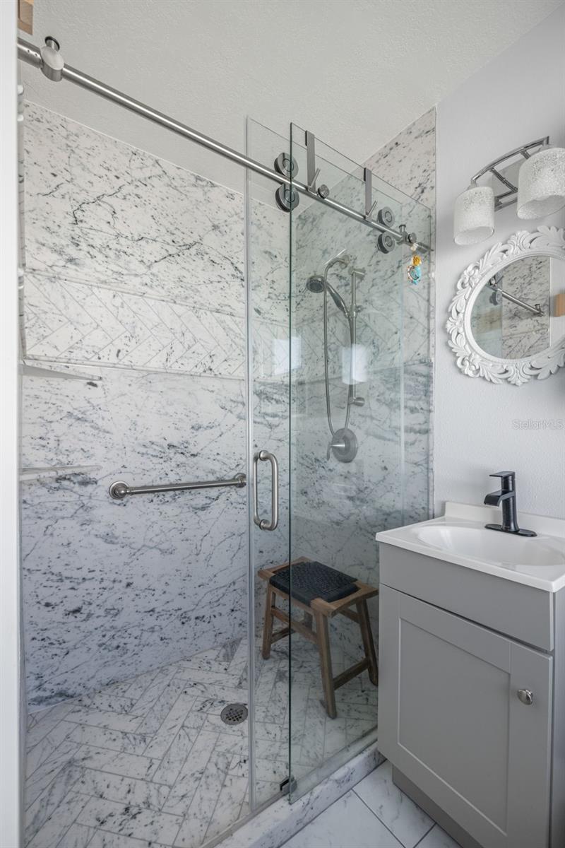 PASADENA SHORES - Residential