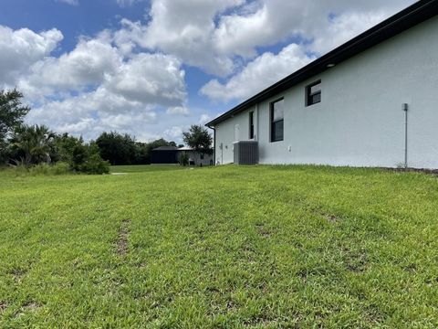 A home in PORT CHARLOTTE