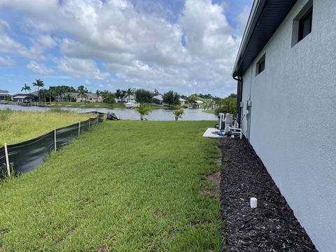 A home in PORT CHARLOTTE