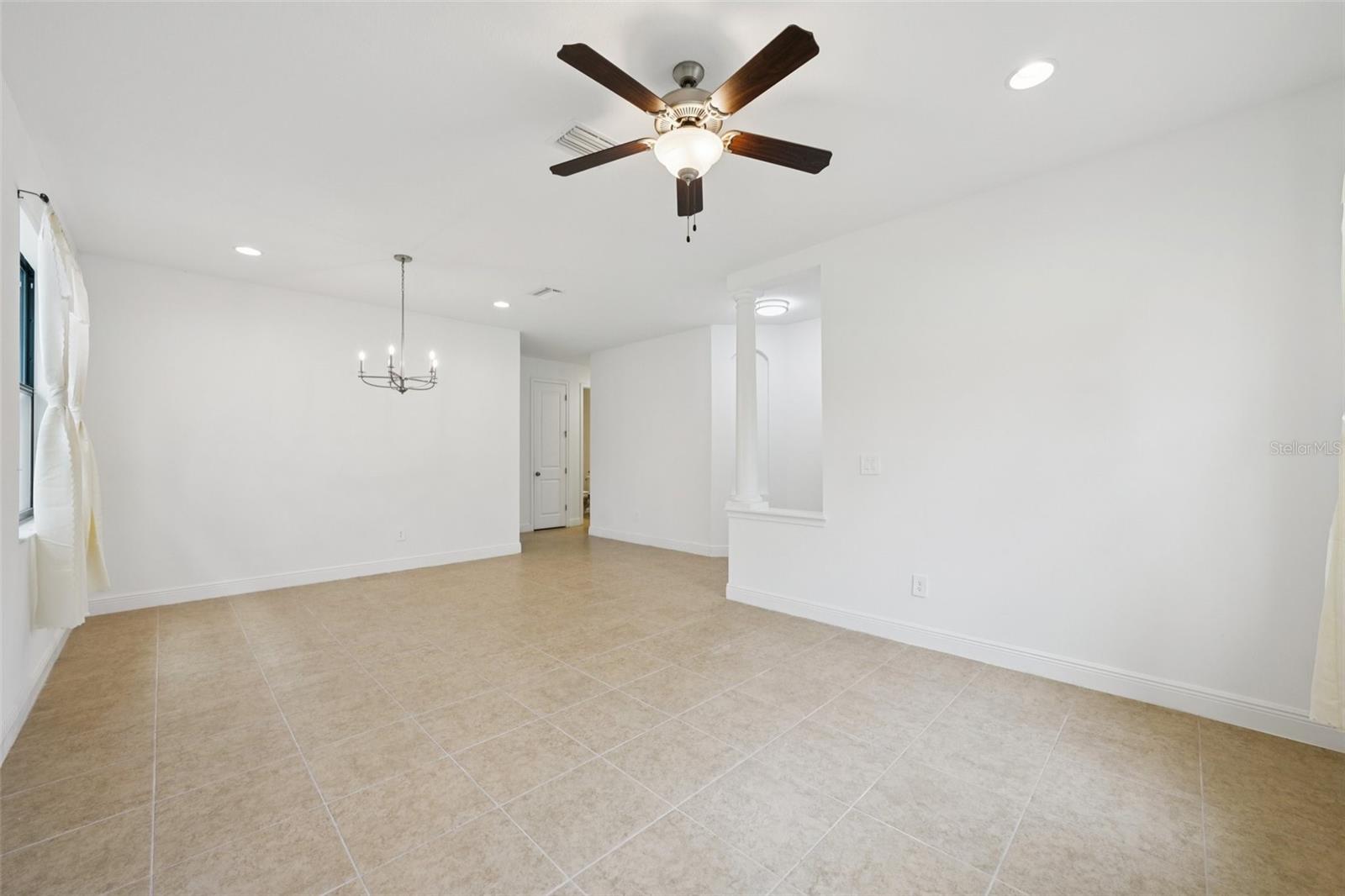 1214 FLORABLU DRIVE
