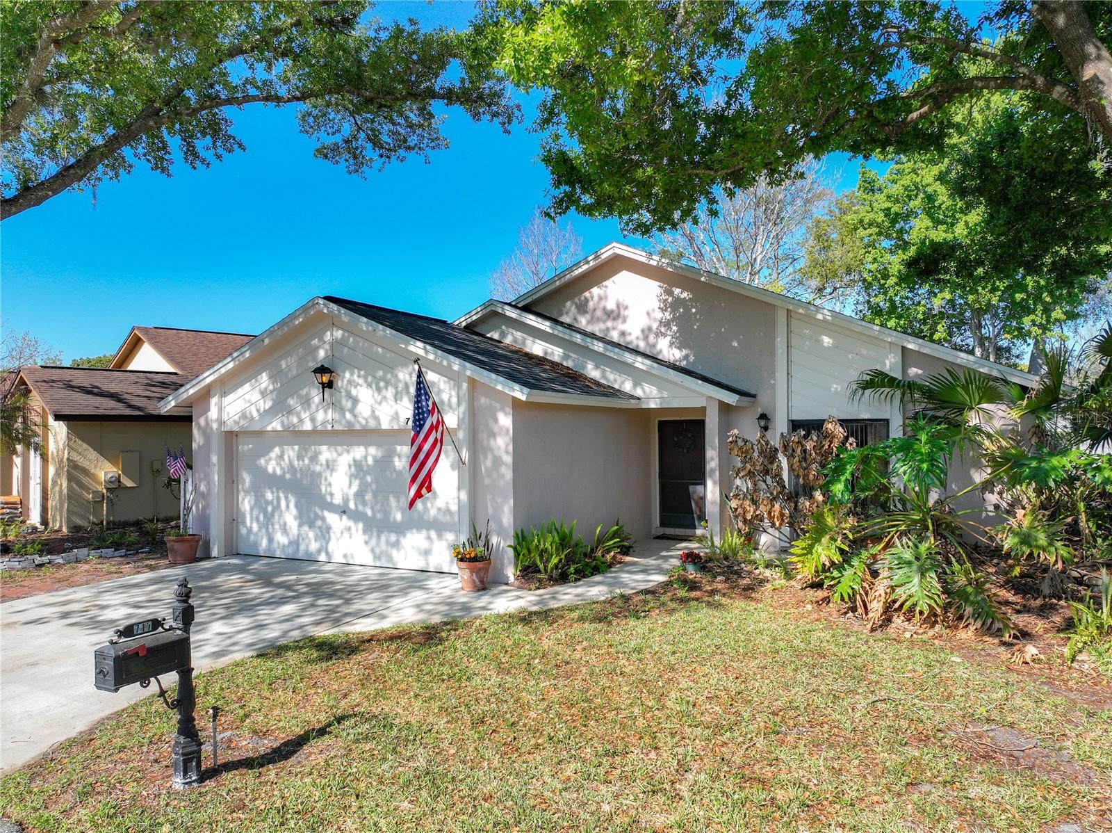 WEDGEWOOD TENNIS VILLAS - Residential