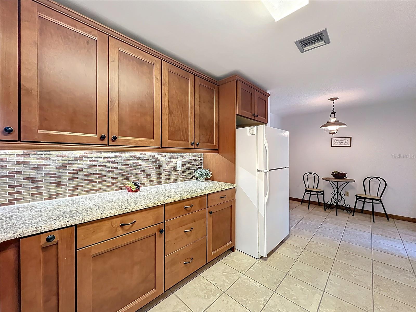 WEDGEWOOD TENNIS VILLAS - Residential