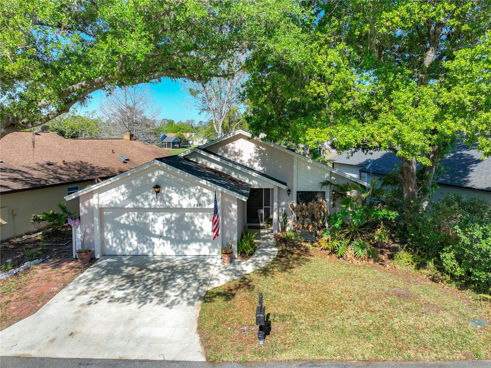 WEDGEWOOD TENNIS VILLAS - Residential